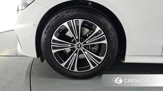 Mercedes-Benz E-Class W214 id 3700759 из Кореи 15