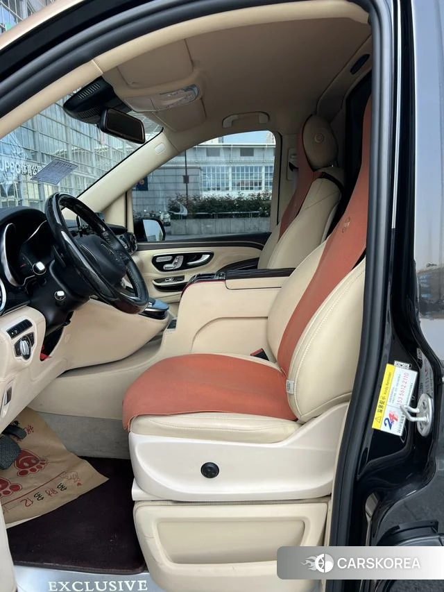 Mercedes-Benz V-class id 4260146 из Китая 16