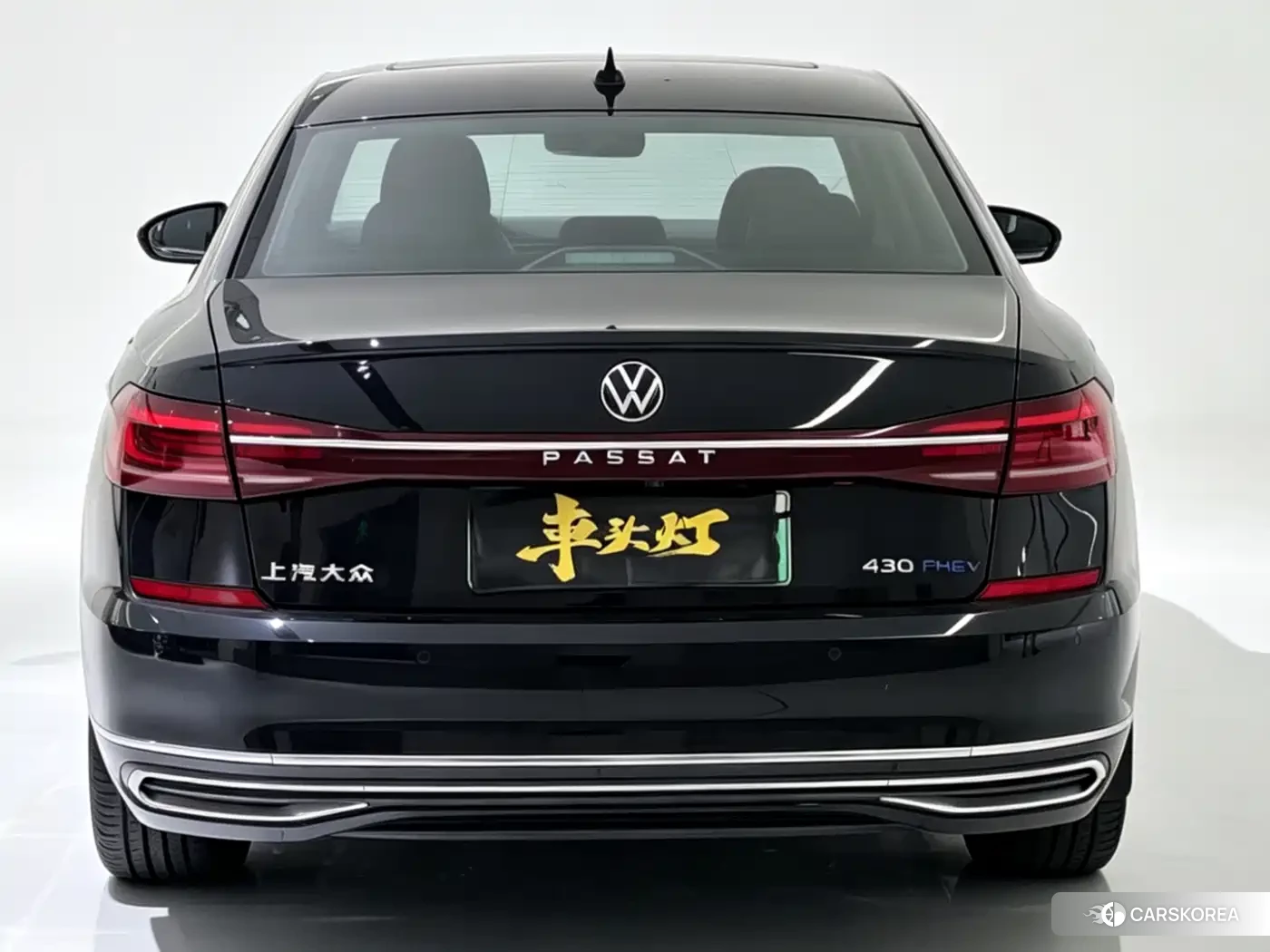 Volkswagen Passat plug-in hybrid 2023 Черный из Китая, фото 6