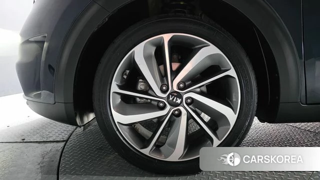 Kia Niro id 3845728 из Кореи 15