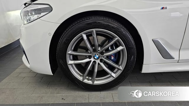 BMW 5 Series (G30) id 4536833 из Кореи 27