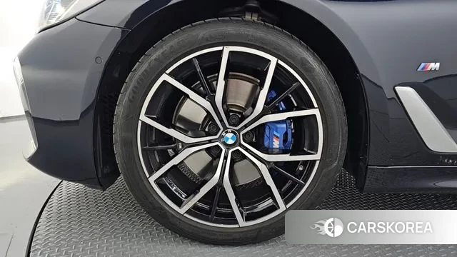 BMW 5 Series (G30) id 3389123 из Кореи 15