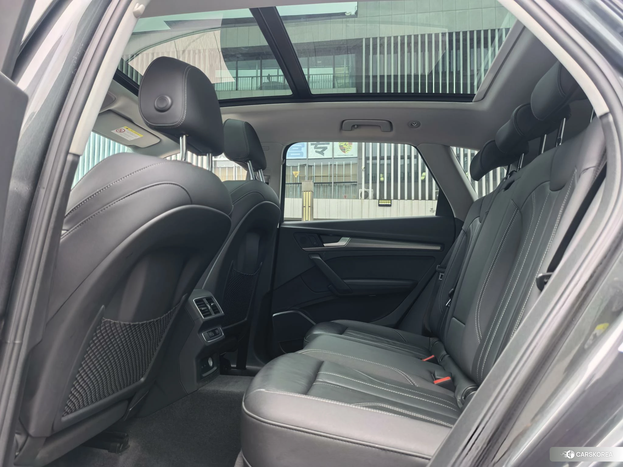 Audi Q5L id 4454051 из Китая 17
