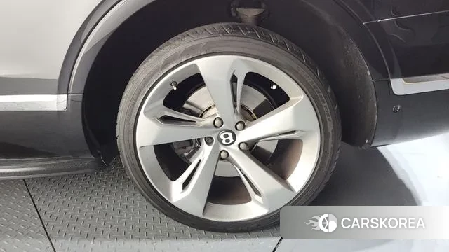 Bentley Bentayga id 3742533 из Кореи 15