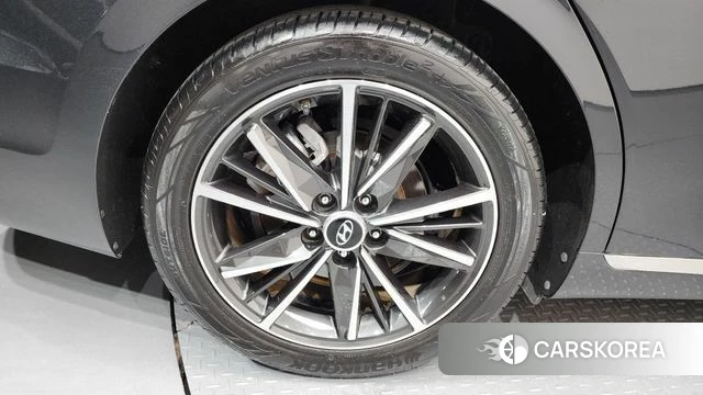 Hyundai The New Grandeur IG id 4293471 из Кореи 28