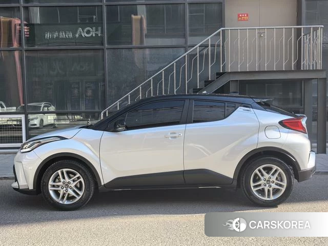 Toyota C-HR 2021 Белый из Китая, фото 5
