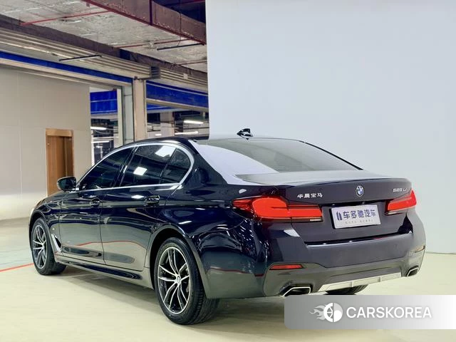 BMW 5 series 2023 Черный из Китая, фото 5