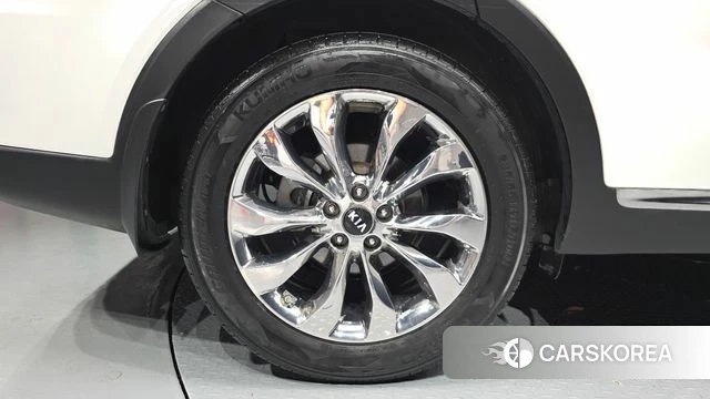 Kia The New Sorento id 4196856 из Кореи 32