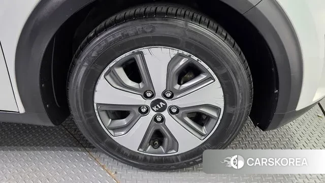 Kia Niro id 3308235 из Кореи 15