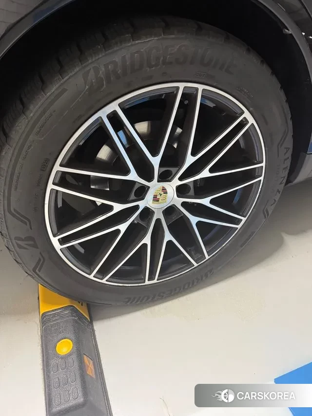 Porsche Cayenne (PO536) 2023 Черный из Кореи, фото 5