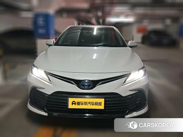Toyota Camry 2021 Белый из Китая, фото 5