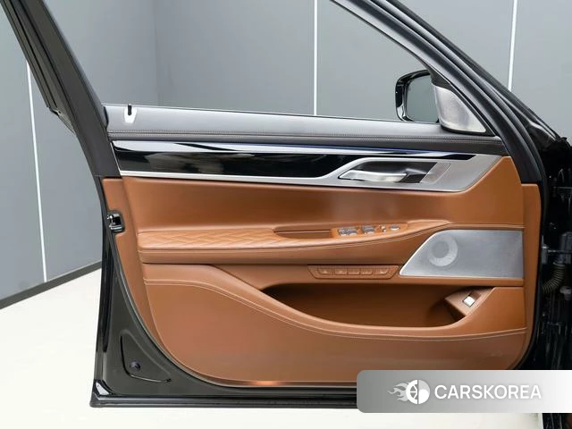 BMW 7 series id 4300289 из Китая 17