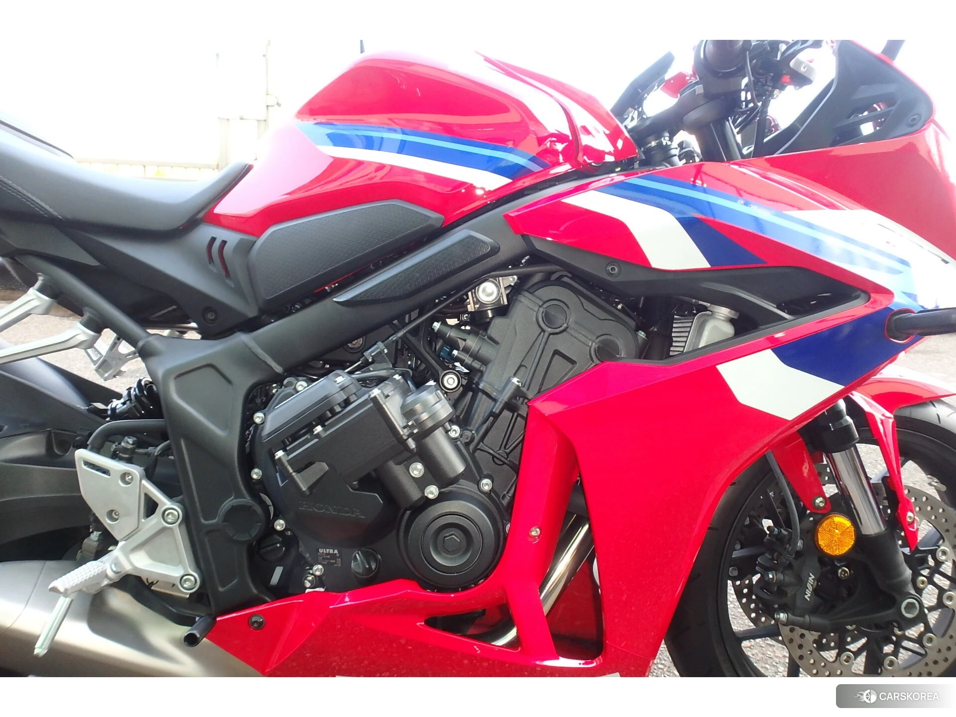 Проданный Honda CBR650R E-CLUTCH id 4184864 из Японии, фото 6