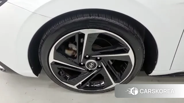 Hyundai Avante (CN7) id 3367419 из Кореи 15