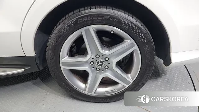 Mercedes-Benz GLE - Class W166 id 3134675 из Кореи 15