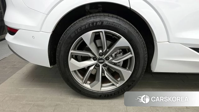 Audi e-Tron id 3924207 из Кореи 15