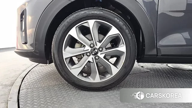 Kia Stonic id 3741626 из Кореи 15