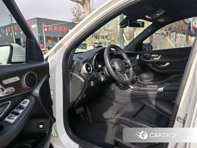 Mercedes-Benz GLC 2022 Белый из Китая, фото 5