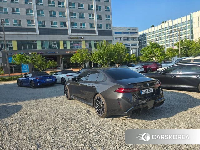 BMW M5 (G90) 2026 Серый из Кореи, фото 6