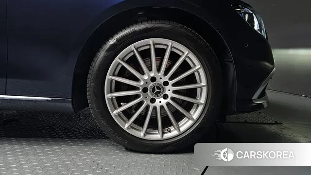 Mercedes-Benz E-Class W213 id 3164921 из Кореи 15