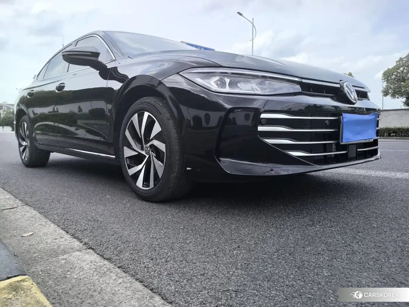 Volkswagen Passat id 4539210 из Китая 7