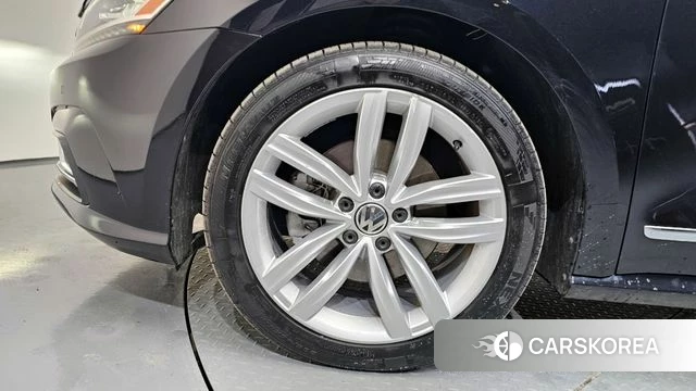 Volkswagen The New Passat id 3899799 из Кореи 15