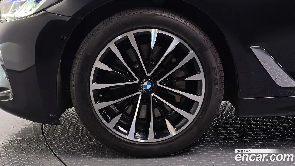 BMW 5 Series (G30) id 89046 из Кореи 15