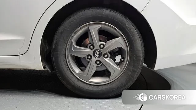 Hyundai Avante AD id 3434555 из Кореи 15