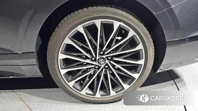 Hyundai Grandeur Hybrid (GN7) id 3914556 из Кореи 15