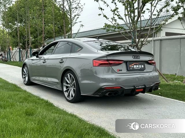 Audi S5 2023 Серебристо-серый из Китая, фото 6