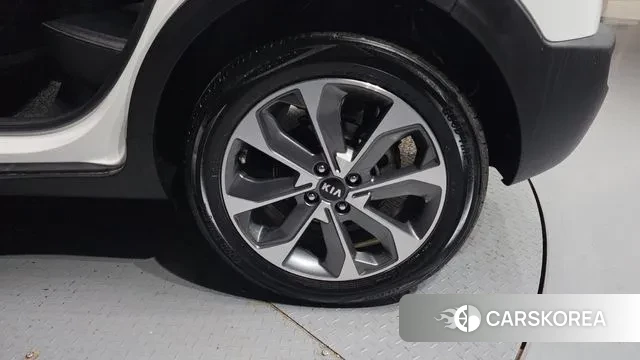 Kia Stonic id 3754605 из Кореи 15