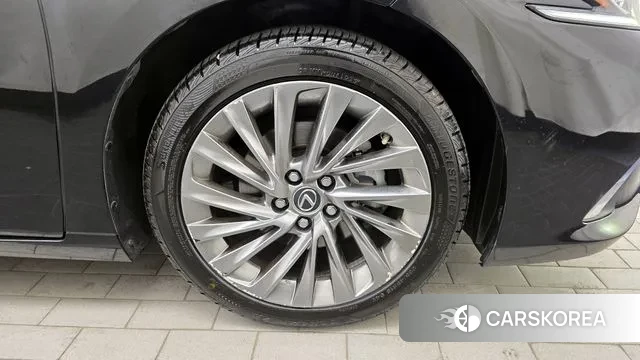 Lexus ES300h 7th generation id 3723618 из Кореи 15