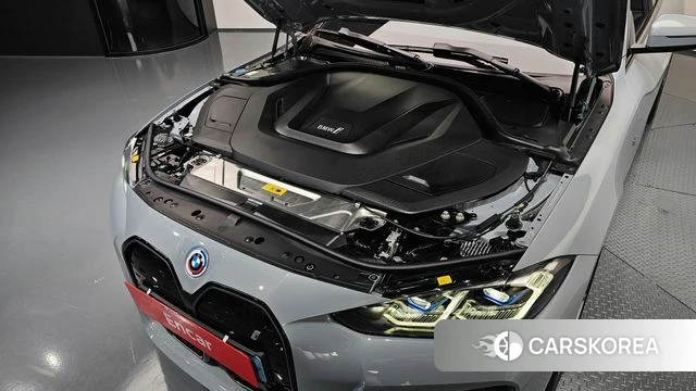 BMW i4 id 4665507 из Кореи 29