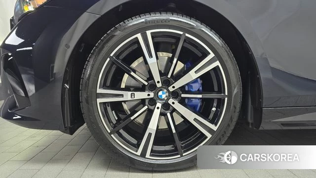 BMW 5 Series (G60) id 4291975 из Кореи 29