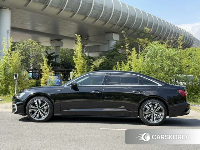 Audi A6L id 4278777 из Китая 11