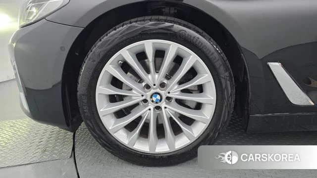 BMW 5 Series (G30) id 4707352 из Кореи 30