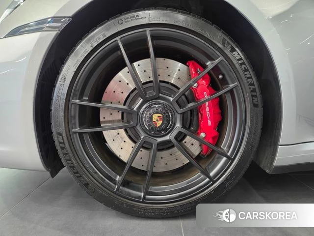 Porsche 911(992) id 4905229 из Кореи 13