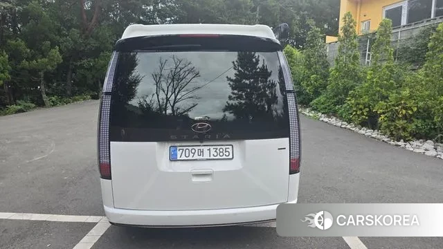 Hyundai Staria 2023 Белый из Кореи, фото 5