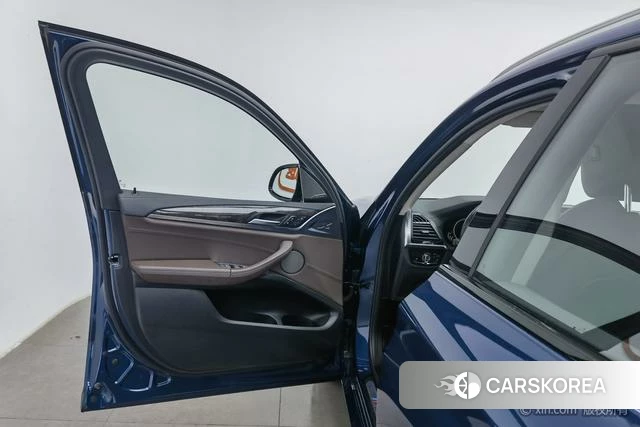 BMW X3 id 4253662 из Китая 19