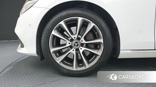 Mercedes-Benz E-Class W213 id 4318077 из Кореи 30