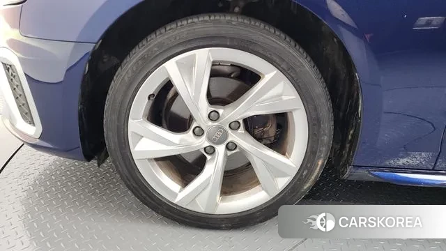 Audi A4 (B9) id 3443330 из Кореи 15