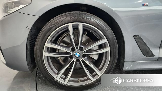 BMW 5 Series (G30) id 3925121 из Кореи 15