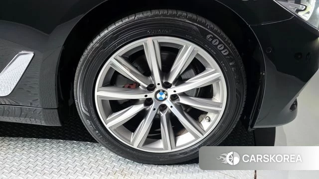 BMW 5 Series (G30) id 4530865 из Кореи 15