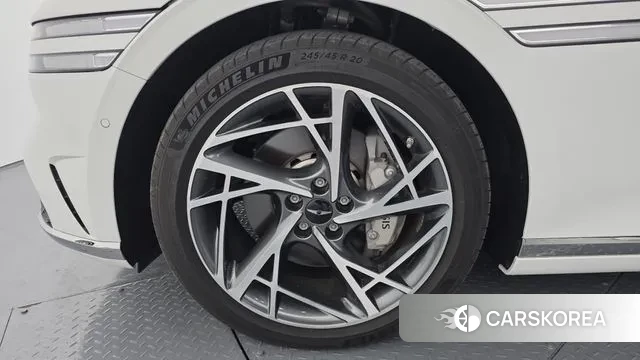 Genesis G90 (RS4) id 3689989 из Кореи 15