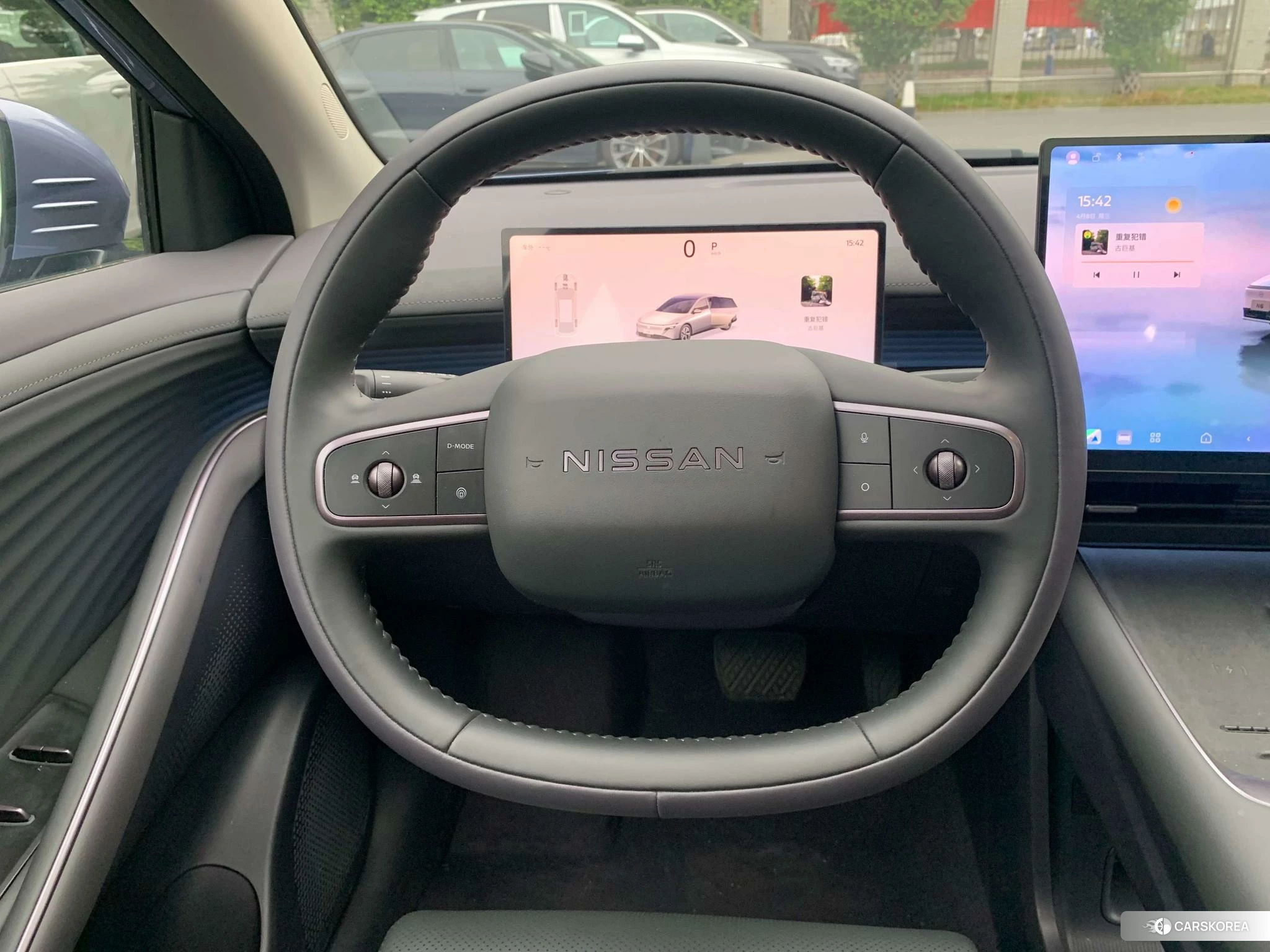 Nissan N6 id 4452692 из Китая 18