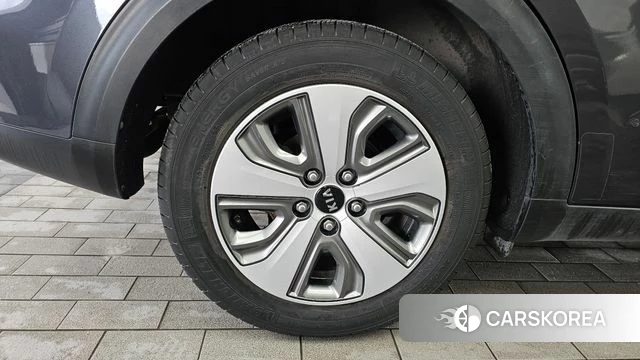 Kia The New Niro id 4568152 из Кореи 22