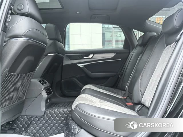 Audi A6L id 4290393 из Китая 13