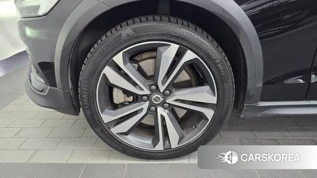 Volvo V60 Cross-Country 2nd Generation id 3474228 из Кореи 15