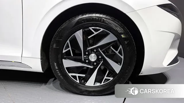 Hyundai The New Grandeur IG Hybrid id 3360639 из Кореи 15