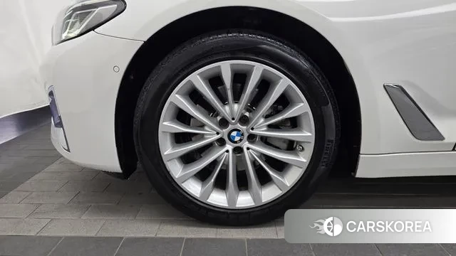 BMW 5 Series (G30) id 3697915 из Кореи 15